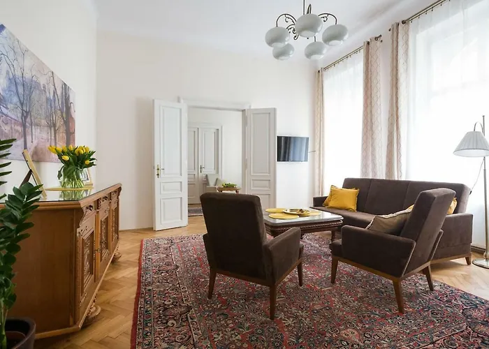 Belle Epoque Ii, Luxury Suite 50M To Main Square